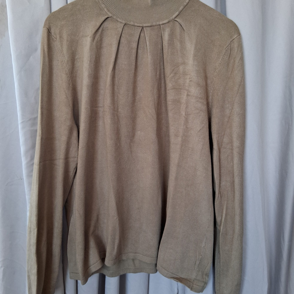 Investments Taupe Women's Pleated Knit Top